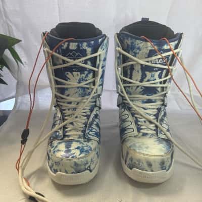 US 11.5 Thirtytwo snowboard boots