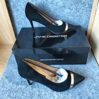 Jane Debster - Urban Black Snake - Suede Size 36.5 eu Size 4 au Heels. RRP 179.95 New on the Box.