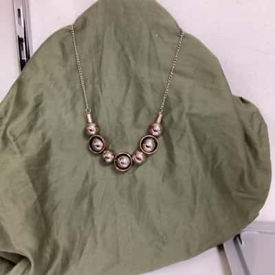 Metal necklace modernist (jb)