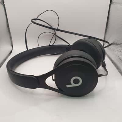 beats EP on ear wired headphones