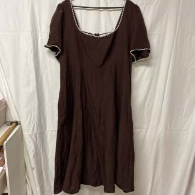 Womens Forever New Curve Size 22 Maxi Dress Brown / White 