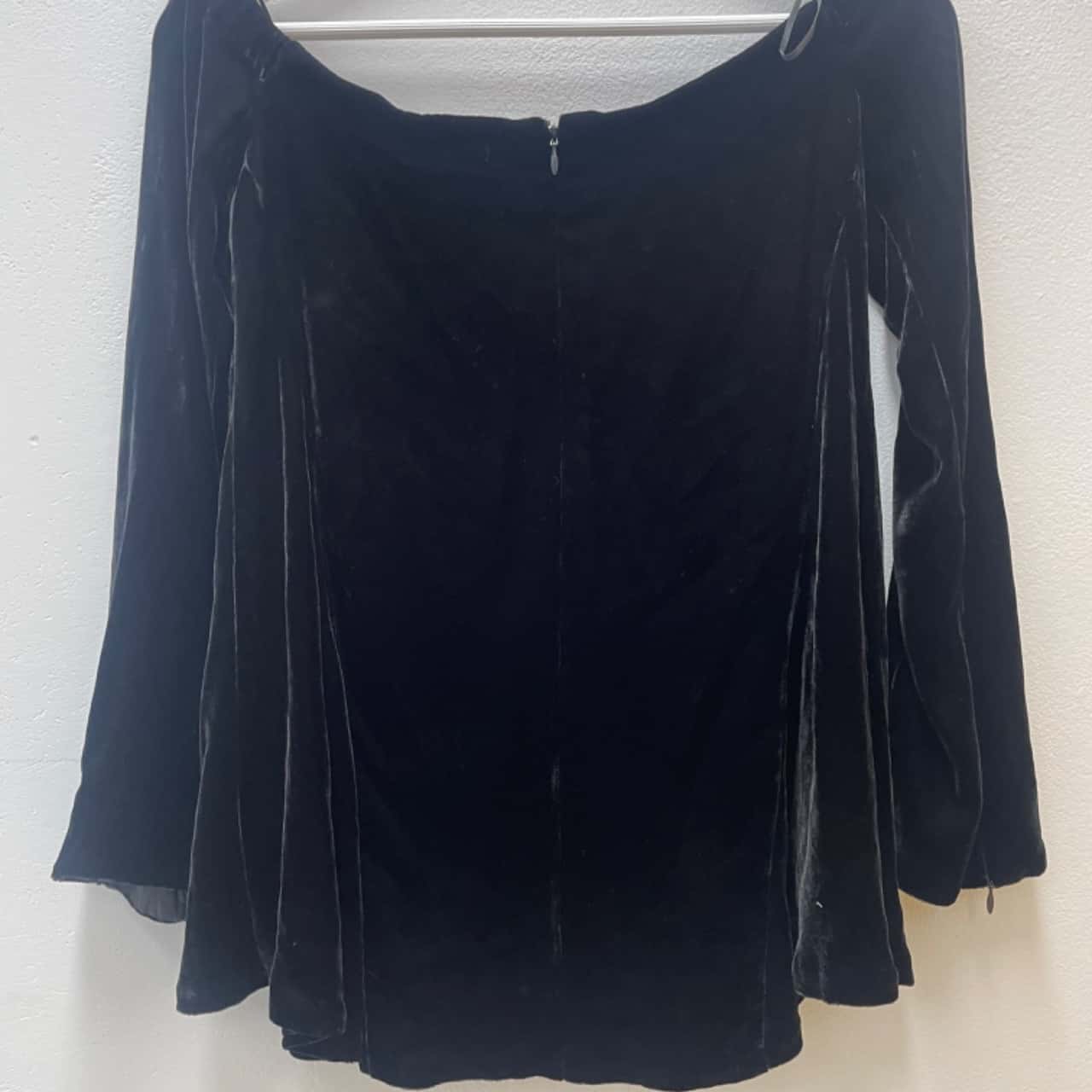 Rebecca Vallance Womens Size 8 Off Shoulder Black