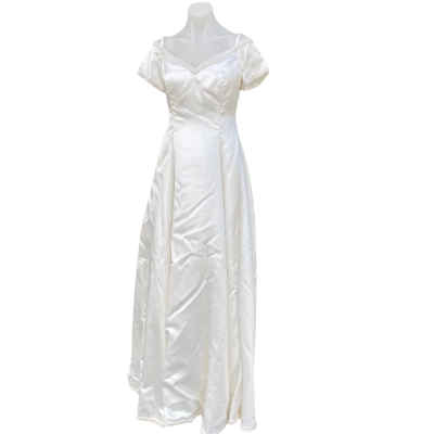  Womens Chantilly Full Length Wedding Dress Off White / Pearl 