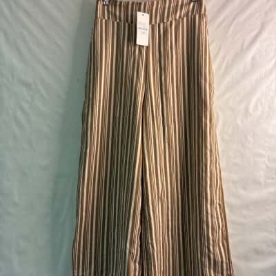 Runaway Heart Womens  Size 10 Brown / Striped / White 