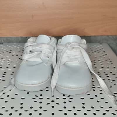Cabbage Patch Kids white shoes 2018
