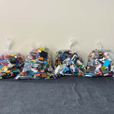 LEGO - 4 - 1KG bags of loose lego
