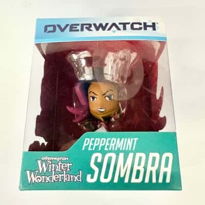 Blizzard Entertainment Overwatch Peppermint Sombra Vinyl Figure -Winter Wonderland 
