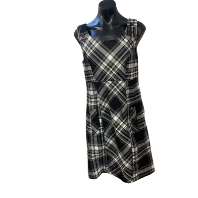  Urbon  Size 10 Casual Dress Black  / Pattern / White 