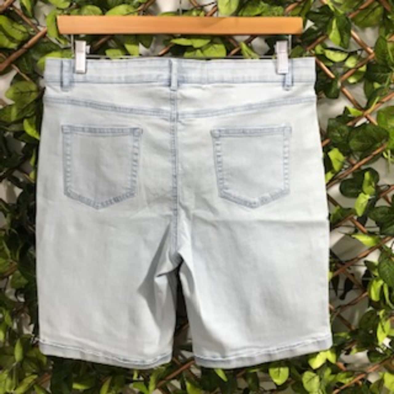 SALE ITEM!!! Rockmans Brand!! Women's Size 14 Denim Shorts/High Waist