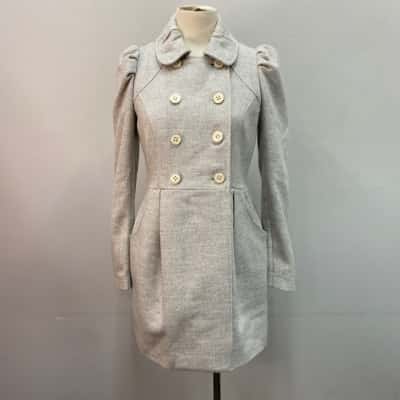 Forever New Womens  Size 10 Winter Knit Coat Metalluc Silver / White 