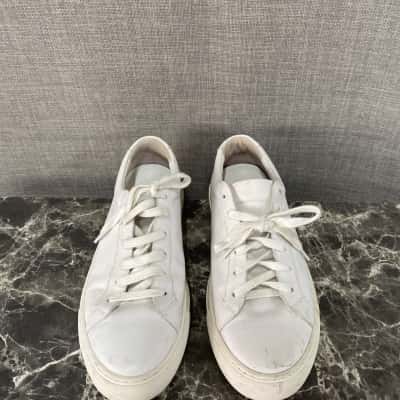 Common Projects Womens  Size 39 Sneakers White 