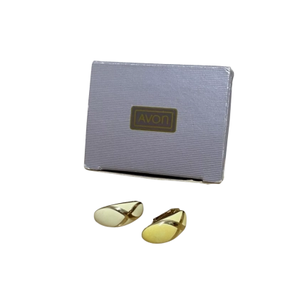  Vintage Avon Clip Earrings