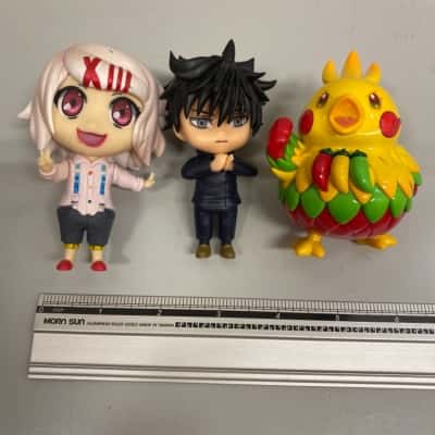 Dodowo Vegetable Fairy Series 3 Spicy Pepper Bird Figure; Tokyo Ghoul Juzo Suzuya Mini Figure; Jujutsu Kaisen Megumi Fushiguro Mini Figure  
