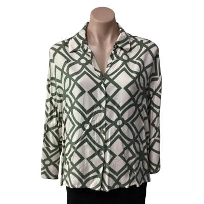 Sussan Womens Size 8 Cream / Green Pattern 3/4 Sleeve Shirt