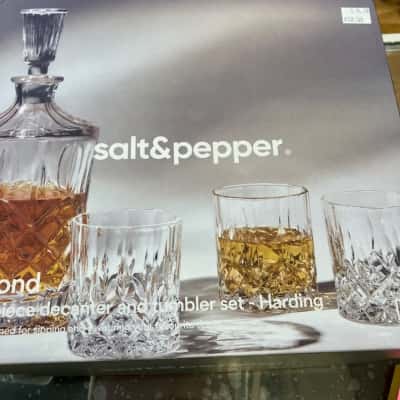 Salt & pepper 5 piece decanter and tumbler set