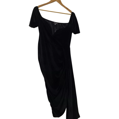Pretty Little Thing Women's Velvet Dress With Floating Drape Size 12 Black BNWT