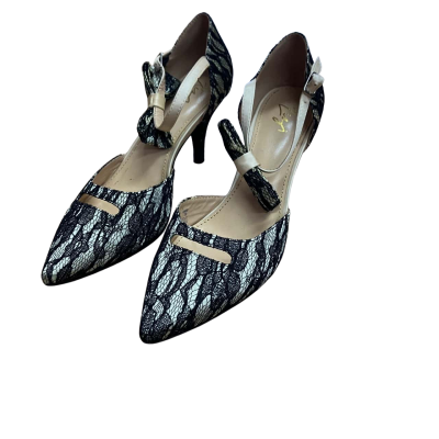 Zigi Cream & Black Lace Pattern High Heels Size 39