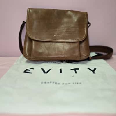 Evity Leather Bag