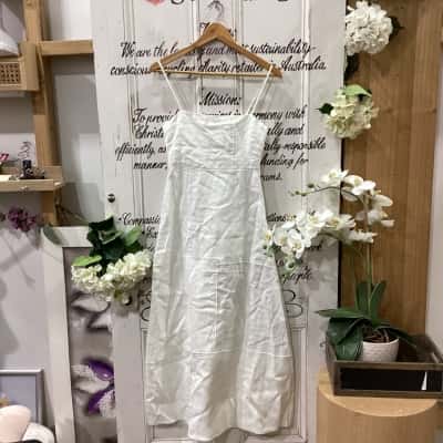 Dissh Brand! BNWT RRP $199.99!! THE SLEEVELESS CATIE WHITE PATCHWORK MIDI LINEN DRESS! Womens  Size 6 Midi Dress / Shoestring Strap Dress / Sleeveless Dress  White 