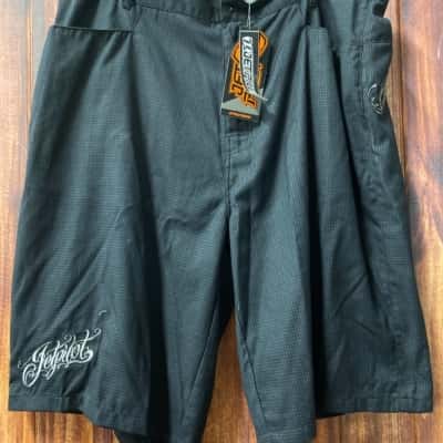 Jet pilot  Mens  Size 40 Black  shorts new 