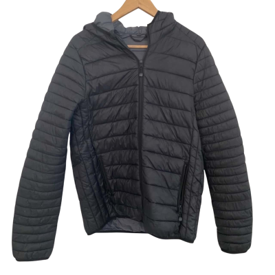 Size M Puffer Jacket Black  / Grey 