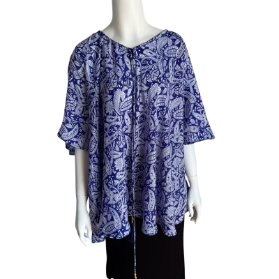 New Isle Of Wild Ladies One Size Silk Blouse Blue / White Pattern
