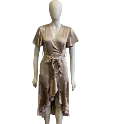 BNWT Esther & Co Women's Size 6 / XS Farren Dress Champagne 