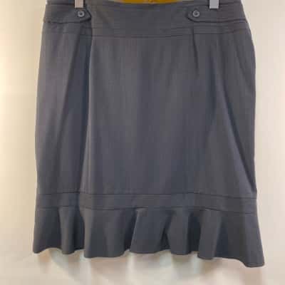 Jacqui-E Womens  Size 18 Ruffled Hemline Skirt Black  
