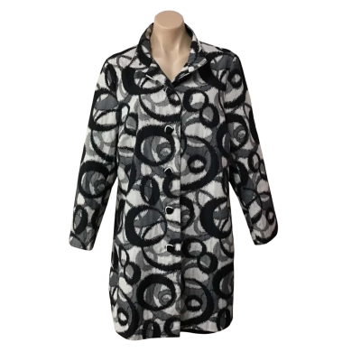 TS Womens Size 16 Cream / Grey / Black Pattern Button up Jacket