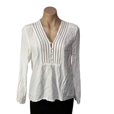 Wish Womens Size 8 White / Lace Trim Button up Detail Long Sleeve Top 