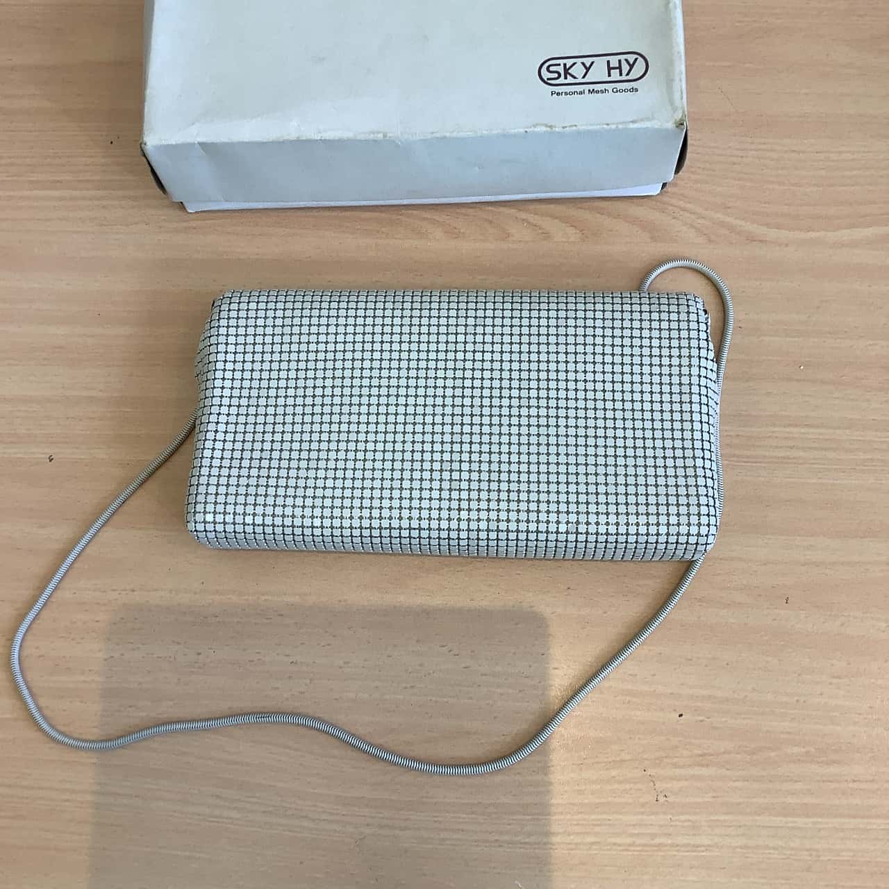 Vintage Sky Hy Mesh Bag Off White (s) - Used Good | Salvos Stores