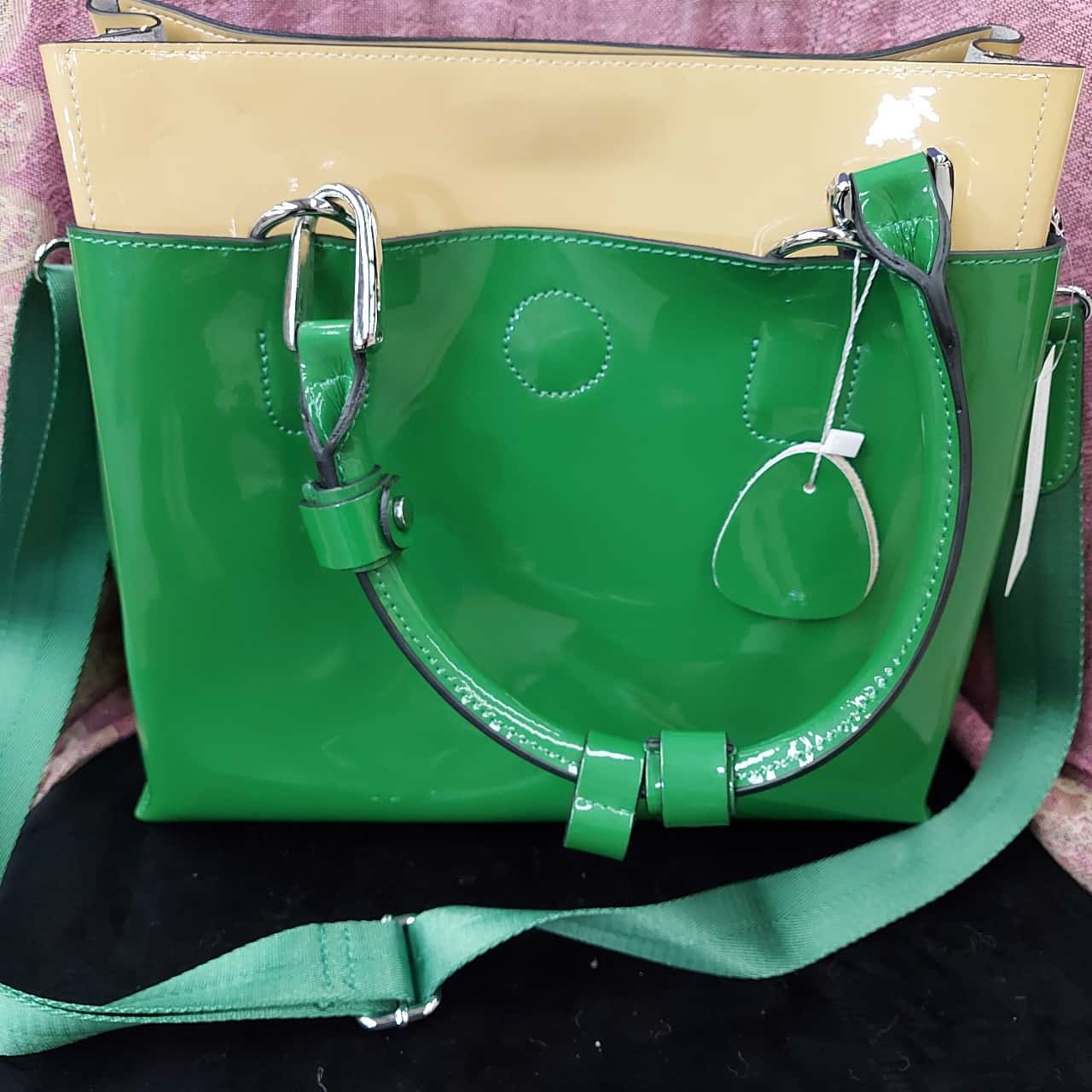 Women's Green Banlear Handbag(s)