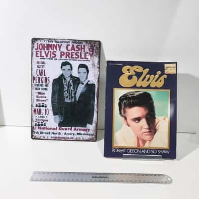 Elvis Presley Collectible Bundle 2pcs 