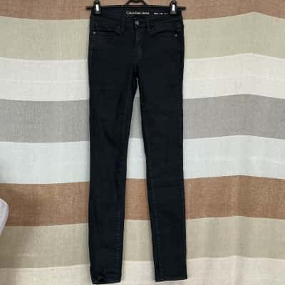 Calvin Klein Jeans Womens  Size 6 Skinny Jeans Black  