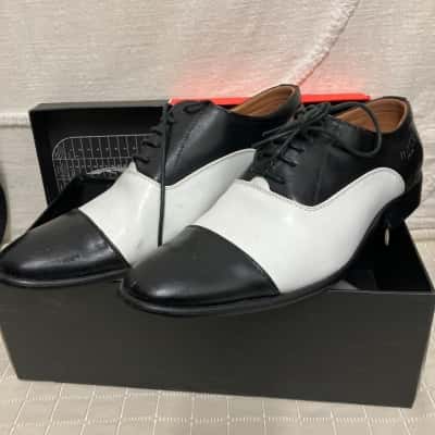 Carve Italia  Mens  Size 43 Dress Shoes Black  / White 