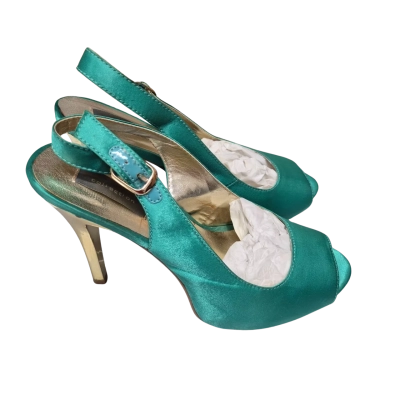  Womens  Size 39 Heels Green 