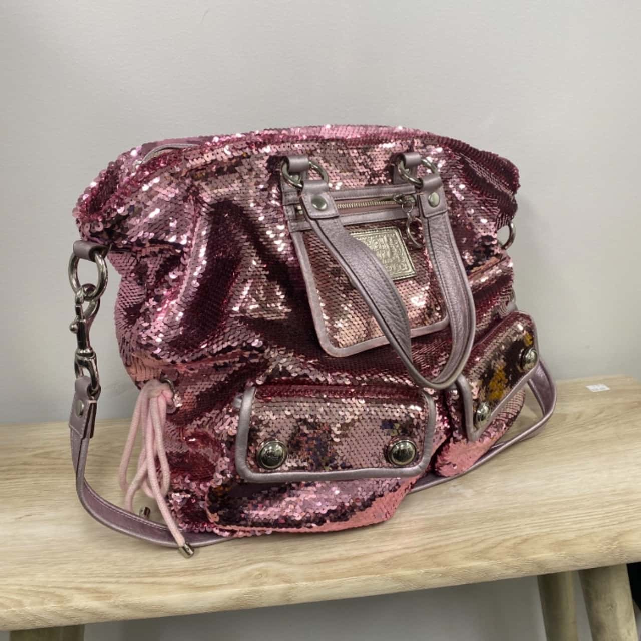 WOW ! This Amazing ( Coach poppy ) full of pink sequins Womens Bag 