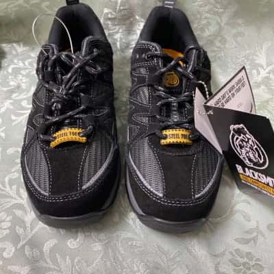  Mens  Size 5 Boots / Sneakers Black  