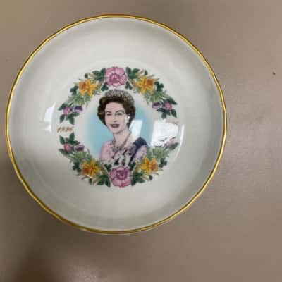 Trinket dish Queen Elizabeth II 60th birthday celebration saucer