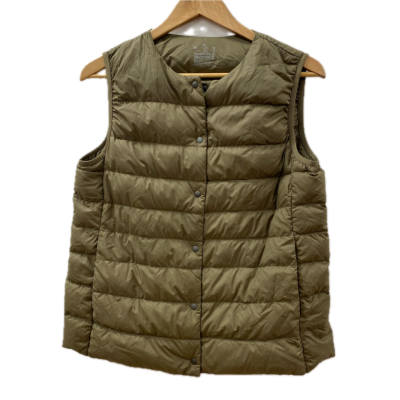 Muji Unisex  Size XL Olive puffer jacket 