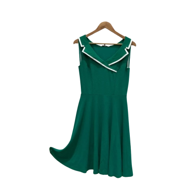 Review Womens  Size 12 Casual Dress / Sleeveless Dress  Green 
