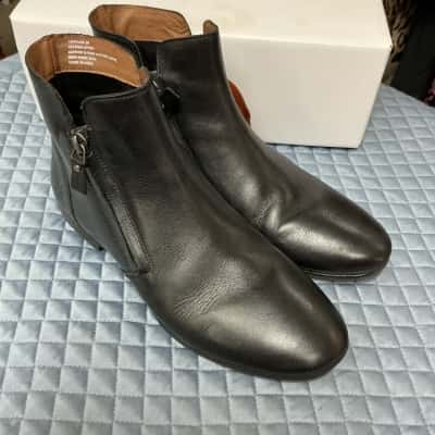 Hush Puppies Women's Size 38 Black Boots