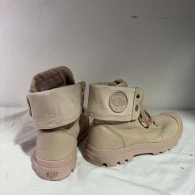 PALLADIUM Womens  Size 10.5 Boots Pink  