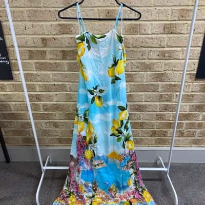White Closet Womens exclusive print dress Size 8 