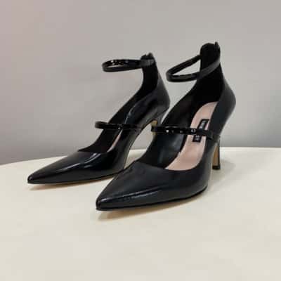 Nine West Womens  Size 6.5 Heels Black  