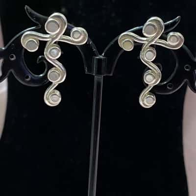  925 SILVER CROSS EARRING WITH OPAQUE STONES