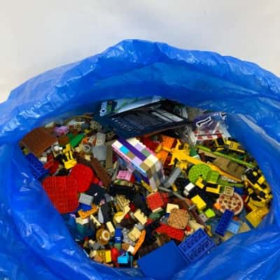 Unsorted LEGOs 