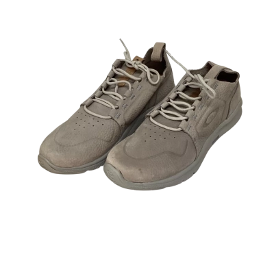 Oakley - Size US 8.5 - New 
