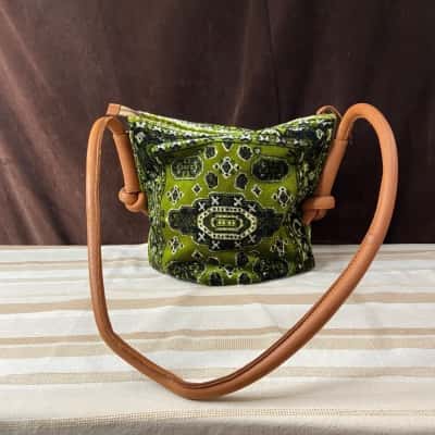 Hamimi Prayer Mat Velvet Cross Body Bag / Handbag Green 