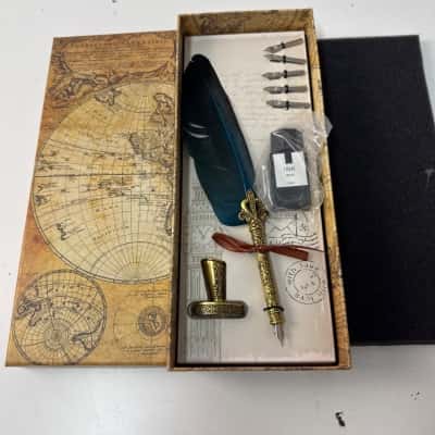 Quill pen with ink